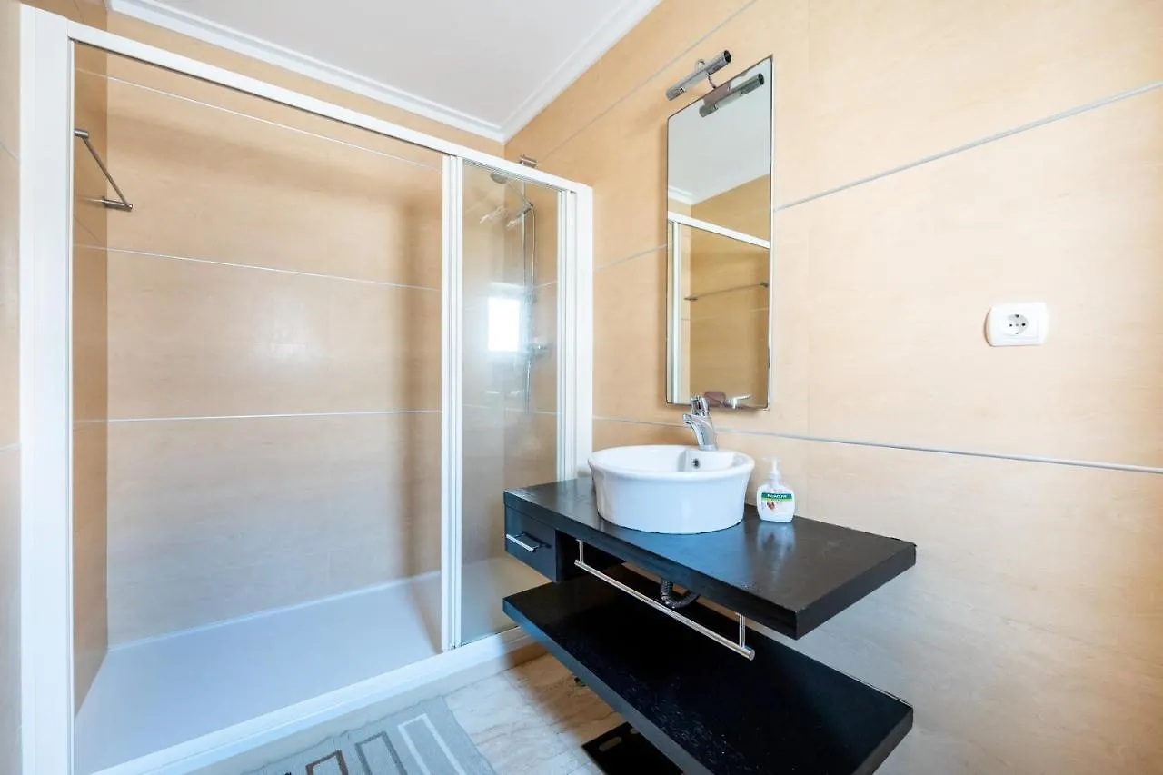 A Casa Do Guy Apartment Lagos 0*,